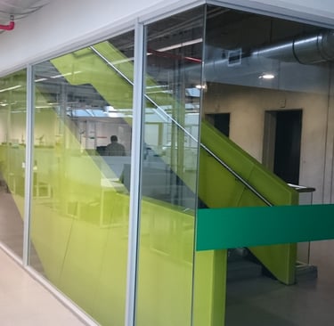 Polarizacion de apartamentos, casas y oficinas. Vidrios, ventanas, privacidad, pelicula polarizada