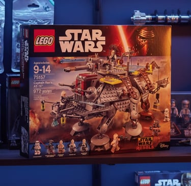 Une boîte de LEGO Star Wars (75157 Captain Rex's AT-TE)