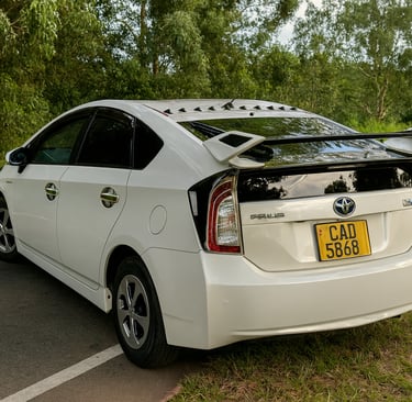 Comfortable hybrid car used for Colombo Airport transfers and Sri Lanka private tours