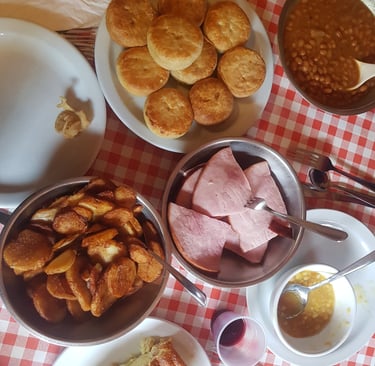 repas-cabane-sucre-quebec-sirop-erable