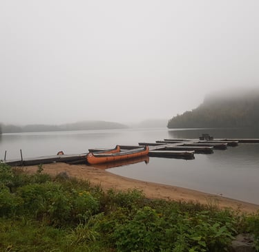 rabaska-canot-amérindien-lac-blanc-mauricie