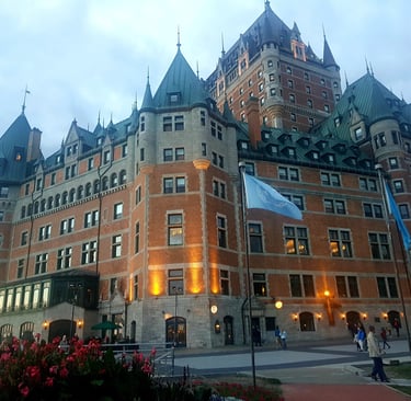 hateau-frontenac-vue-jour-quebec