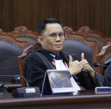 Larangan Rangkap Jabatan Pimpinan Organisasi Advokat sebagai Pejabat Negara