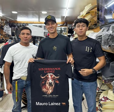 Playera ganadera personalizada con diseño personalizado para los Hermanos Lainez