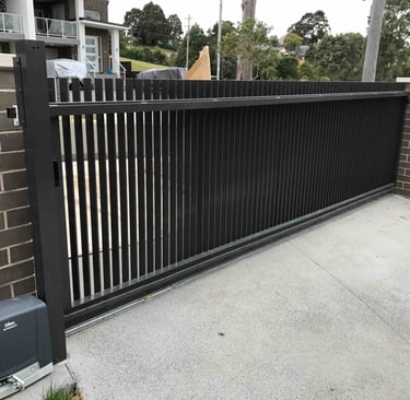 blade slant style gate