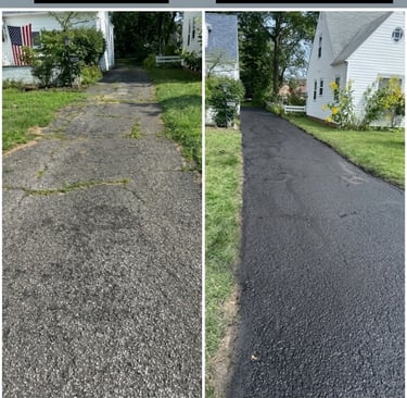 shows the before and after view of a newly sealcoated driveway