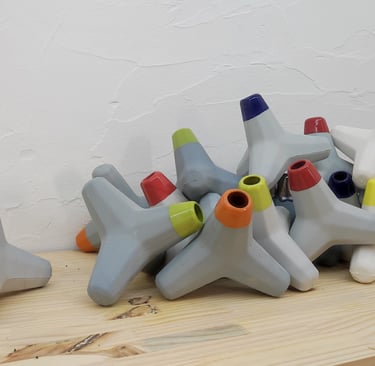 Accumulation  de tétrapodes "Tetra", d'Anthony Bortoluzzi 