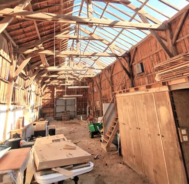 Travaux de rénovation de la toiture du séchoir à tabac