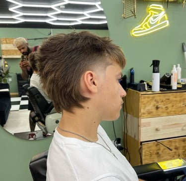 Laadukas miesten hiustenleikkaus Fadezone Helsingissä