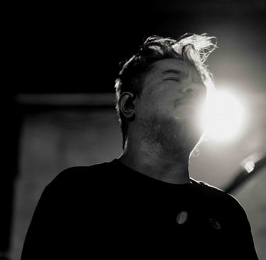 Russell Manaloto Faspitch Guitarist Urbandub