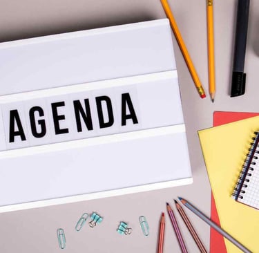 agenda para el evento y otros accesorios