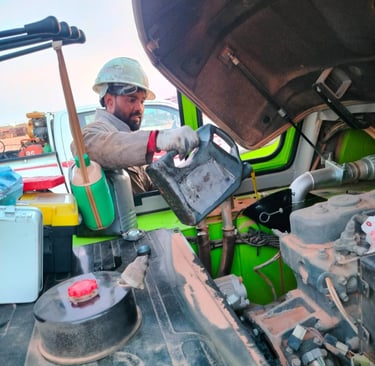 Zoom line forklift oil changing in Saudi Arabia Forklift oil changing