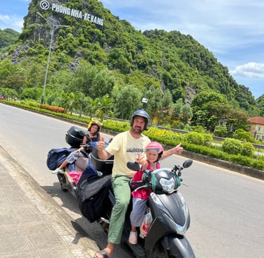 Expert du Vietnam à moto avec ses deux filles