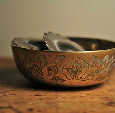 Fine brass handicraft to hold candle