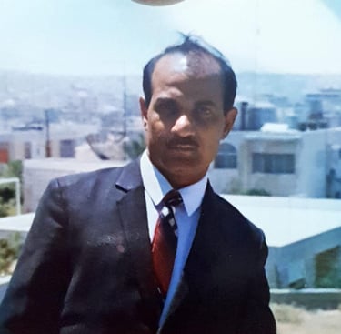 Ravinder Vashisht supervising Project