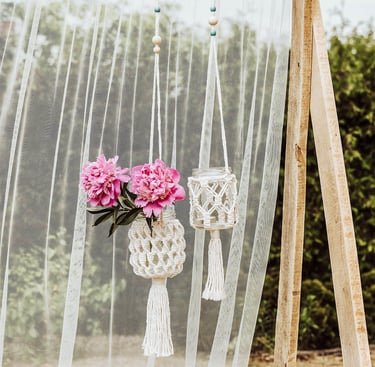boho style macrame flowers hangers