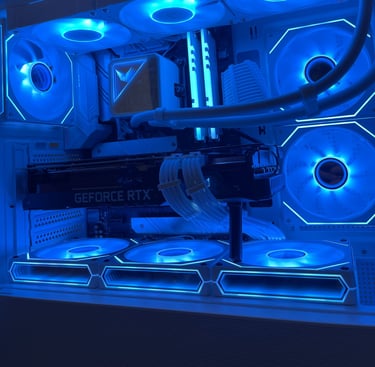 Baltas žaidimų kompiuteris su vandens aušinimu 