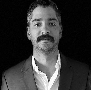 Shawn R. Simmons Jr., Co-Founder of The Verndari Group and Navy EOD veteran.