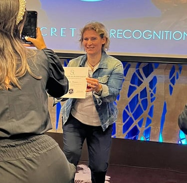 Barbara Ferraris mentre viene premiata