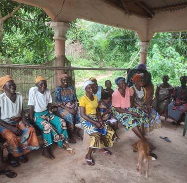 Groupement de femmes solidaires à Emmaüs Mobovome