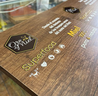 servicio de dtf uv pegatinas con logotipos, tienda en jesus maria lima peru