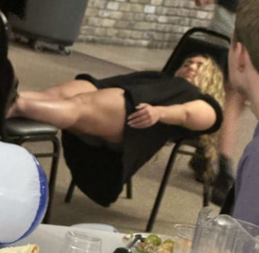 Nino the hypnotist floating a woman