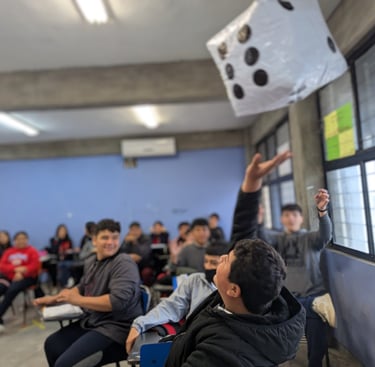 Ejemplos de Juegos y dinámicas en el aula de quimica