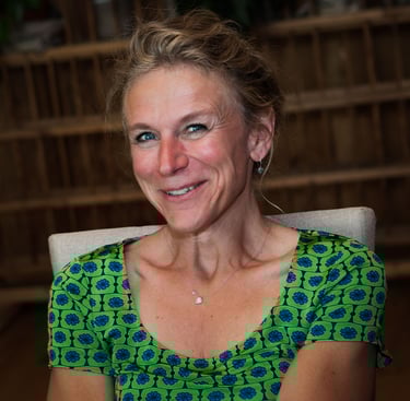 Ihre Gastgeberin Heidi Hauser