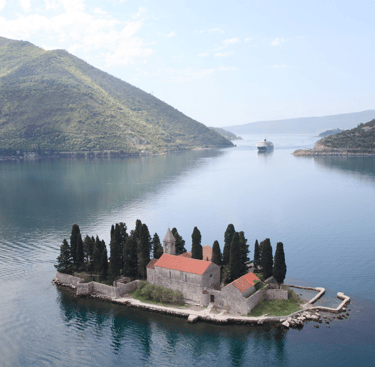 find driver with car budva