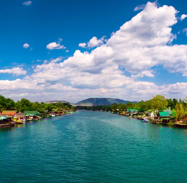 find boy tour montenegro