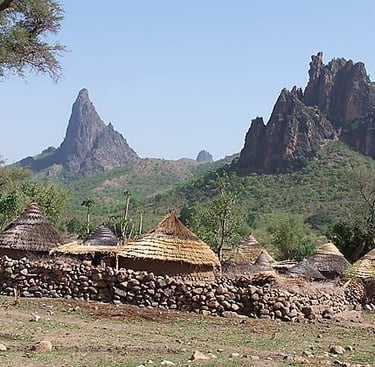 Village pittoresque au pied des monts rhumsiki