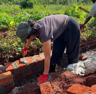 Mitglied hilft in Uganda vor Ort