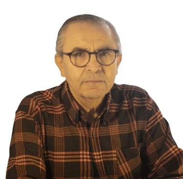 alt="Hassan Yamin, poète et auteur de La Poésie Française"