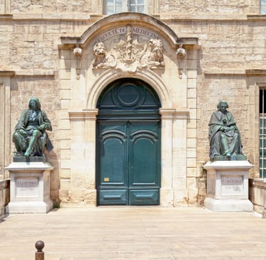 Image de la porte d'entrée de la facultée de médecine de Montpellier