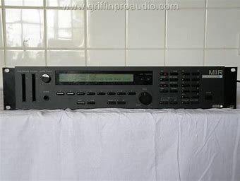 Korg M1R: Rackmount Digital workstation.