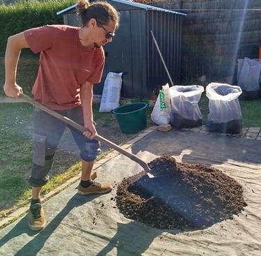 Préparation de substrat organique pour culture indoor de fleurs CBD