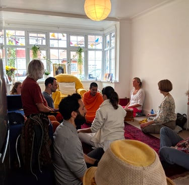 Satsang en meditatie bij International Vedanta Society