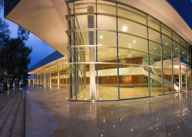 acceso al del Centro de convenciones Carmen siglo XXI