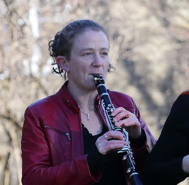 Susi Evans – clarinet