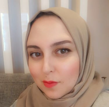 نسمة الريس - ميسرة إرشاد شعوري متخصصة في تناغم العلاقات وفهم الذات والجسد بأسس علمية دقيقة.