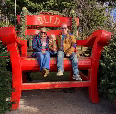 Family on Lake Bled Christmas markets photo prop