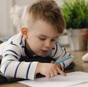 Spręsdami vaikai mokosi skaičius, raides, geometrines figūras, spalvas