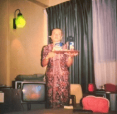 Divisa Hostess Singapore Airlines souvenir di un viaggio anni '80 Singapore e Bali.