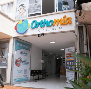 Orthomia clinica dental pereira