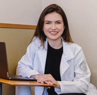 Dra. Luiza Braconi — psiquiatra (residência Santa Casa, psicogeriatria UNICAMP)