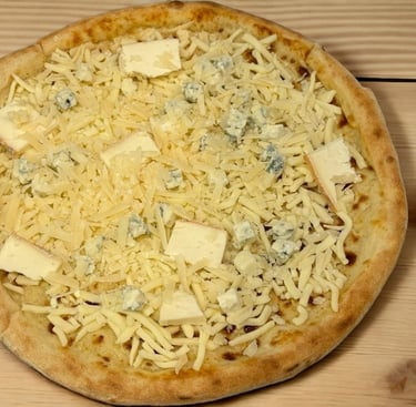 Pizza 4 fromages - Pizzeria El Delicioso Bias