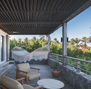 terrasse privée de la suite parentale à la villa noah à st jean st barth
