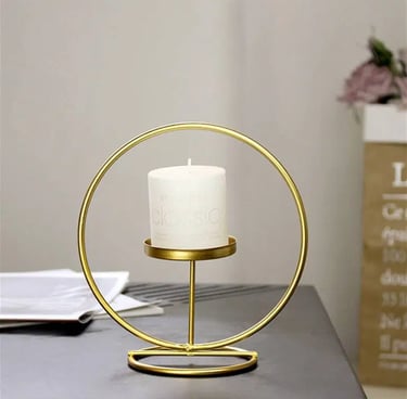 Ring shape brass candle stand