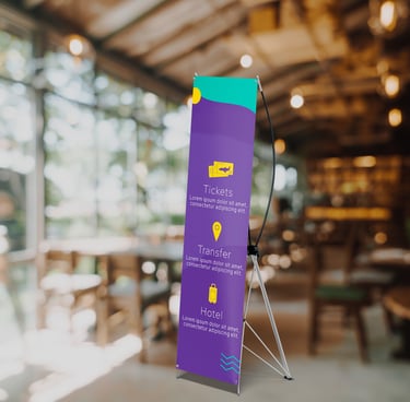 Banner tipo X con estructura ligera y fácil de montar para promociones.
