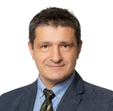 Imaginea lui Leonard Nica. Profesionist in marketing